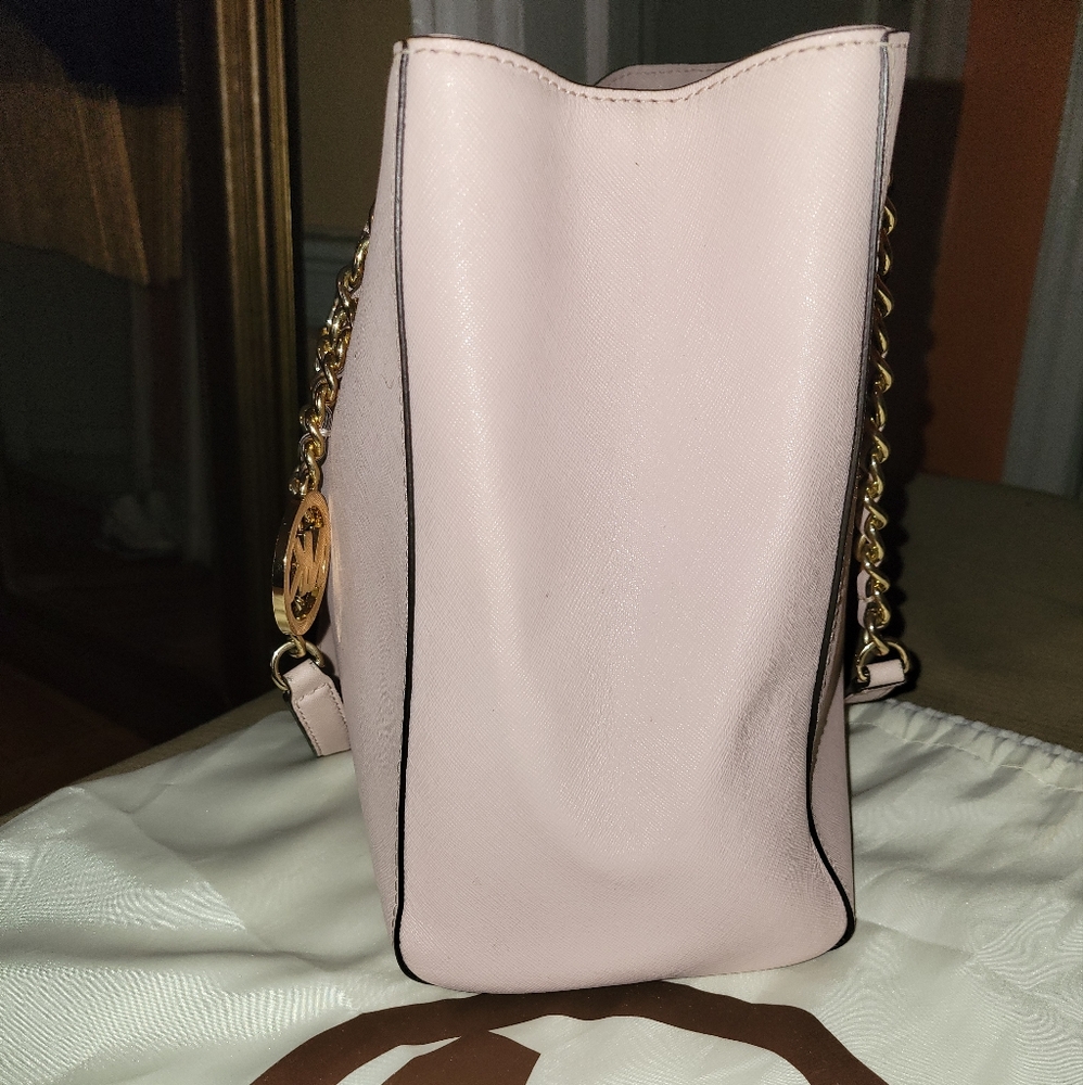 Michael Kors Blush Tote with Gold Accents - Picture 2 of 10